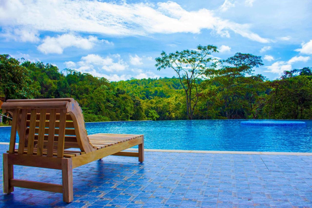 Mookanana Jungle Resort And Spa Hassan Eksteriør billede