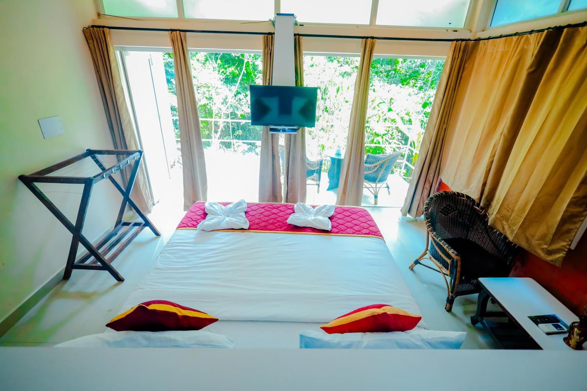 Mookanana Jungle Resort And Spa Hassan Eksteriør billede