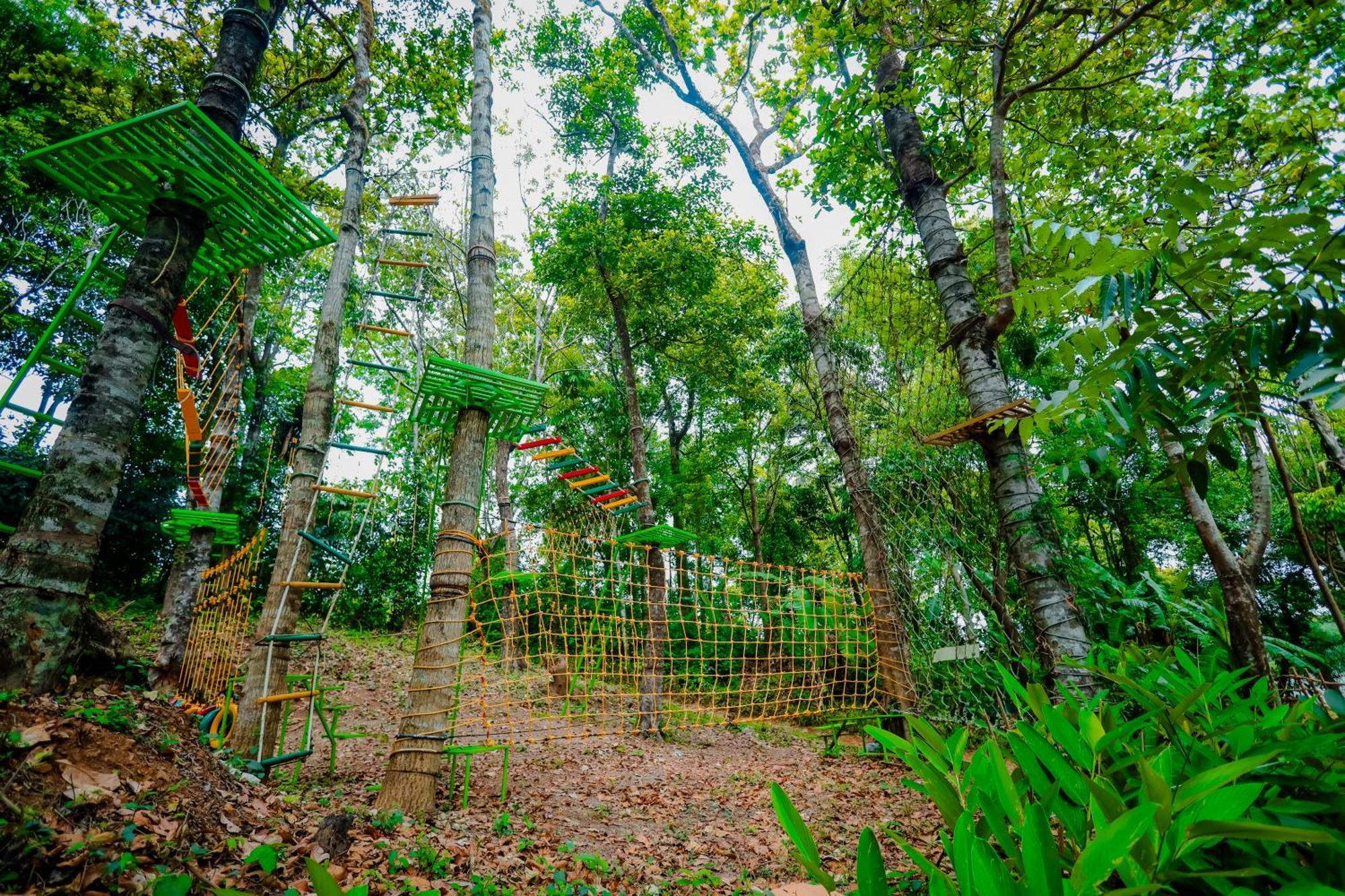 Mookanana Jungle Resort And Spa Hassan Eksteriør billede